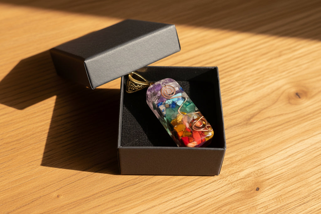 Chakren Anhänger (rechteckig) mit Band, Energiefluß