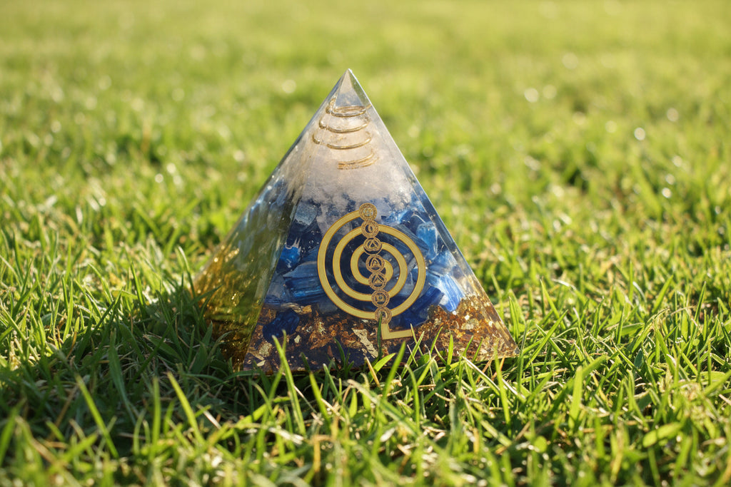 Orgonit Pyramide ENERGIE - Lapislazuli