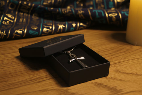 ANKH - Anhänger und Kette, Silberfarben