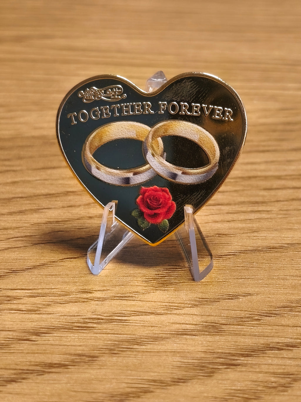 Herzmünze - Goldfarben mit Liebesmotiven