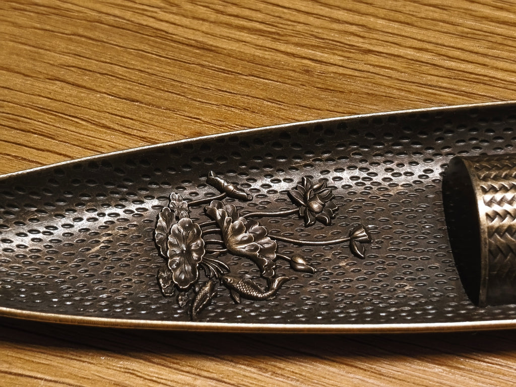 Halter für Räucherstäbchen, Katze im Boot beim Angeln