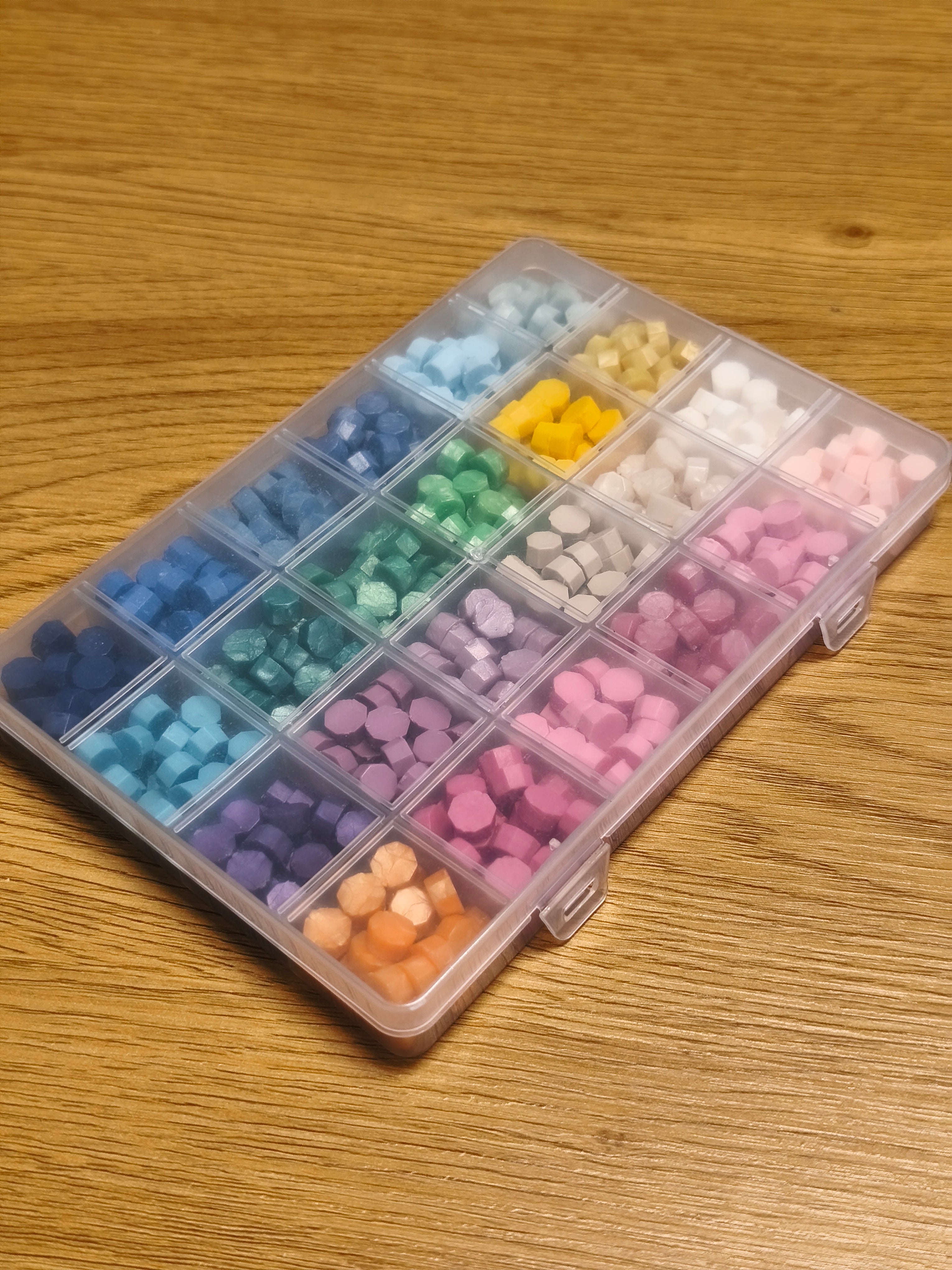 Siegelwachs Pellets - 24 Farben 600stk.