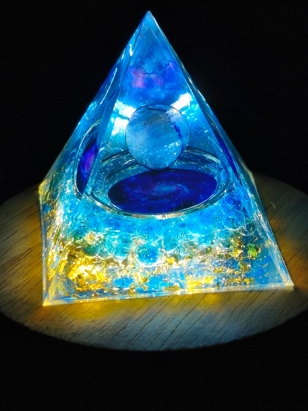 Orgonit Pyramide Lapislazuli/YingYang